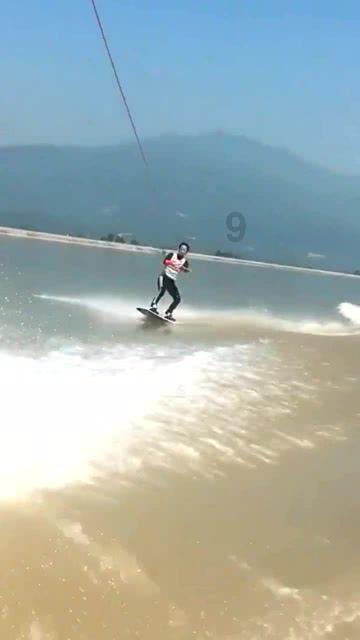 层层恐惧